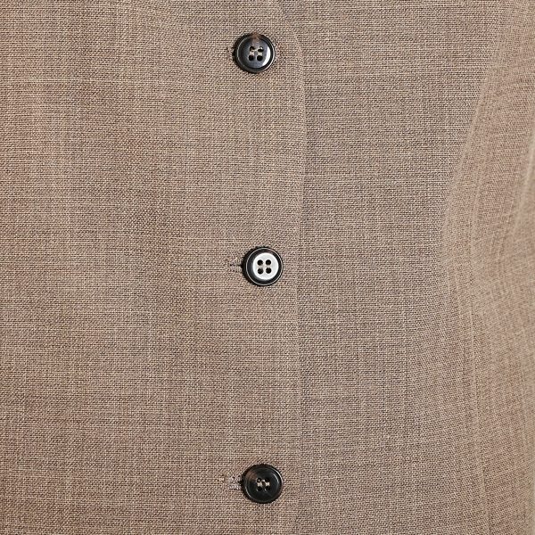 V-neck Buttoned slim fit vest - Image 3