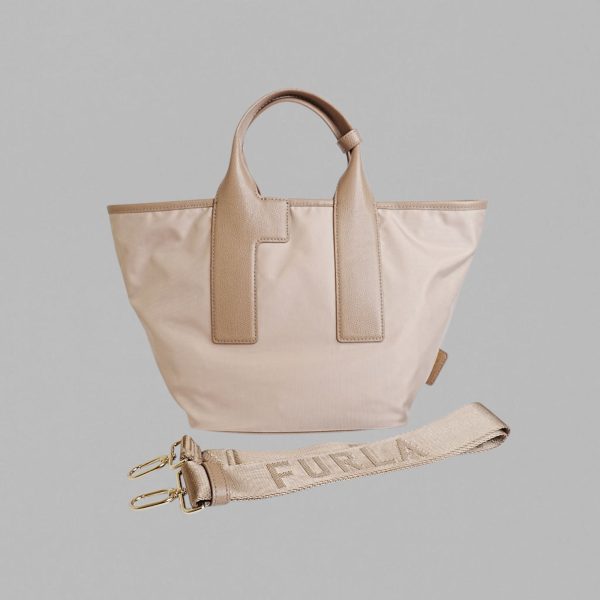 Furla Piuma Tote Bag top zip fastening