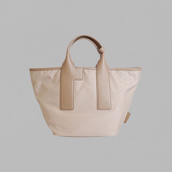 Furla Piuma Tote Bag top zip fastening - Image 9