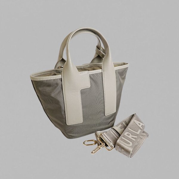 Furla Piuma Tote Bag top zip fastening - Image 16